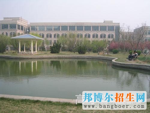 山東電力高等專科學(xué)校校園一角7569
