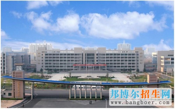 德州職業(yè)技術(shù)學(xué)院校園一角8648