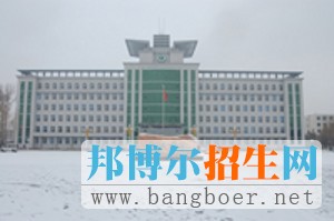 白城醫(yī)學(xué)高等?？茖W(xué)校校園一角5091