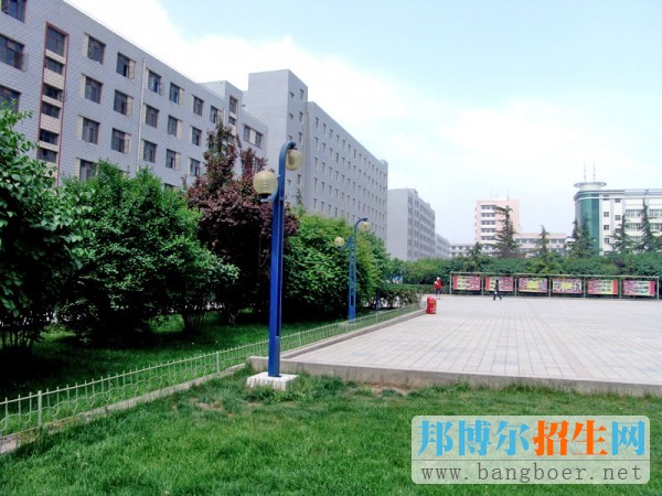 蘭州商學院校園一角5200