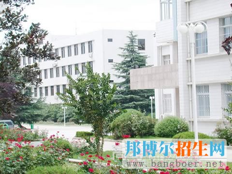 安徽郵電職業(yè)技術(shù)學院校園一角5033