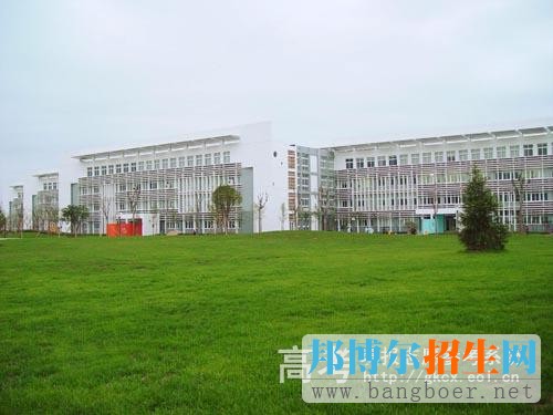 寧波衛(wèi)生職業(yè)技術學院校園一角4062