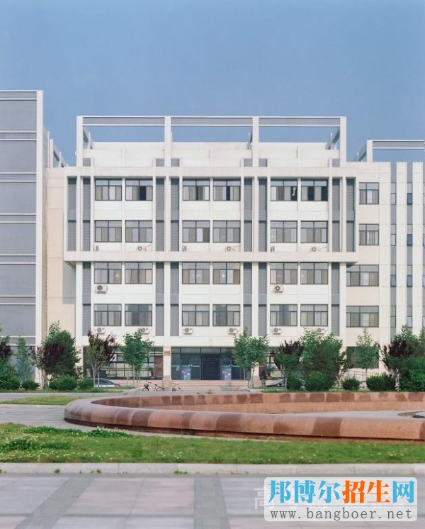 齊魯工業(yè)大學(xué)校園一角7229