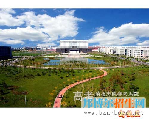 天津城建大學(xué)校園一角1105