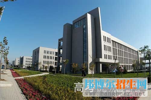 天津城建大學(xué)校園一角1127