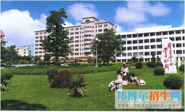 遼寧師范大學(xué)海華學(xué)院文科教學(xué)樓4228