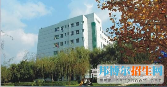 四川幼兒師范高等?？茖W(xué)校校園一角2813
