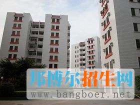 南華工商學(xué)院校園一角12893