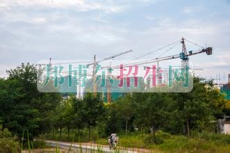 四川省建筑技工學(xué)校2016年報(bào)名條件、招生對(duì)象