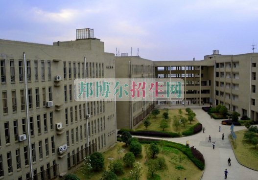 武昌職業(yè)學院招生辦聯(lián)系電話