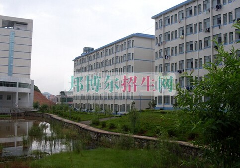 益陽醫(yī)學高等?？茖W校