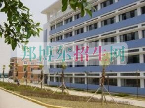 自貢市旅游職業(yè)高級(jí)中學(xué)2016年報(bào)名條件、招生對(duì)象