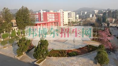 云南旅游職業(yè)學(xué)院2016年報(bào)名條件、招生對(duì)象