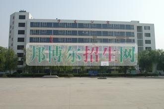 鄭州商貿(mào)旅游職業(yè)學院是幾本