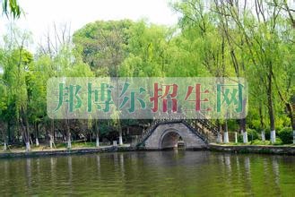 南充旅游職業(yè)中專學校網站網址