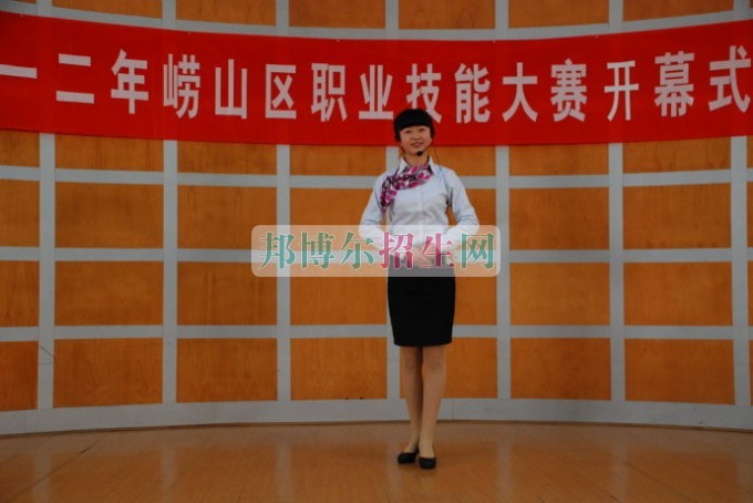 好一點(diǎn)的導(dǎo)游學(xué)校