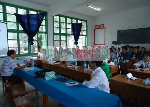 銅仁廣播電視大學中專部