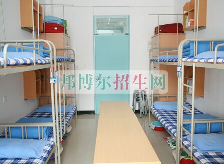 六枝特區(qū)職業(yè)技術(shù)學校
