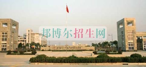 初中畢業(yè)能讀動漫設(shè)計(jì)與制作嗎