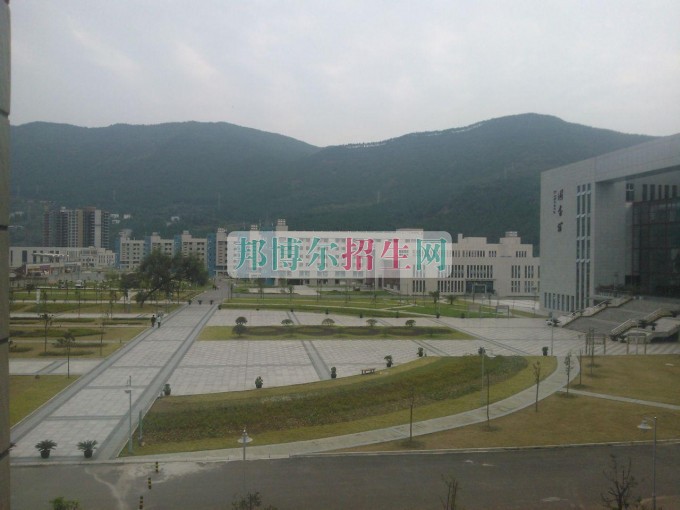 初中畢業(yè)學動漫設(shè)計與制作的學校
