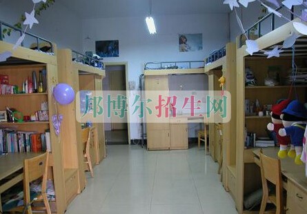 達(dá)州萼山職業(yè)技術(shù)學(xué)校2021年宿舍條件