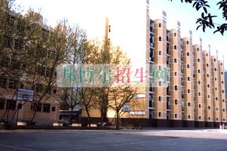 達(dá)州華西職業(yè)技術(shù)學(xué)校