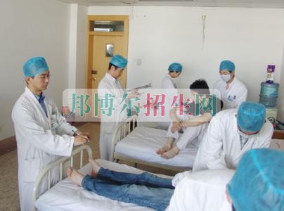 男生讀臨床醫(yī)學好嗎
