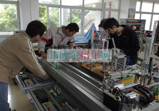 成都哪個汽車電子技術(shù)學(xué)校最好