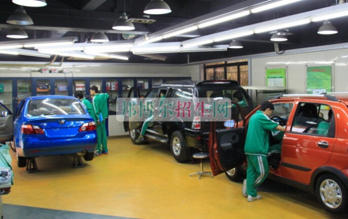 成都有什么汽車(chē)電子技術(shù)學(xué)校