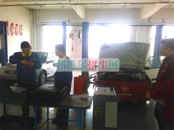成都汽車電子技術(shù)學(xué)校哪里好