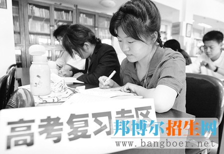2017年四川美術(shù)類專業(yè)聯(lián)考成績(jī)什么時(shí)候出來