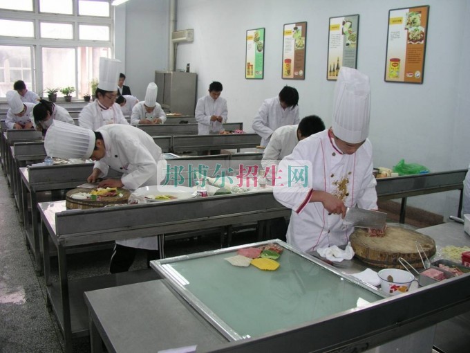 成都大專學(xué)校有哪些有烹飪工藝與營(yíng)養(yǎng)