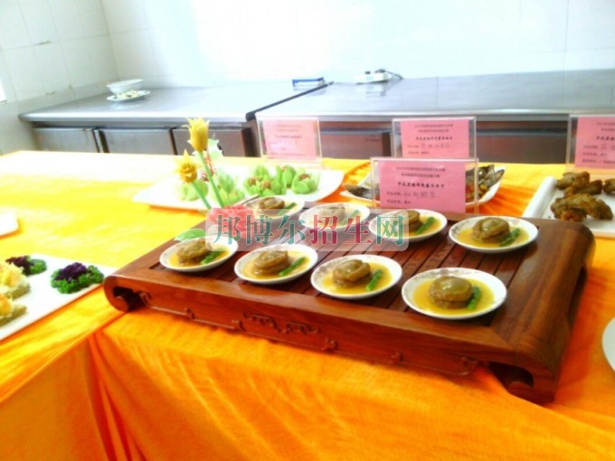 成都烹飪工藝與營(yíng)養(yǎng)學(xué)校哪里好