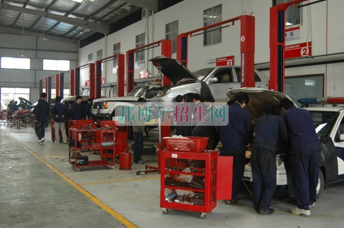 成都汽車運用與維修學(xué)校有哪些