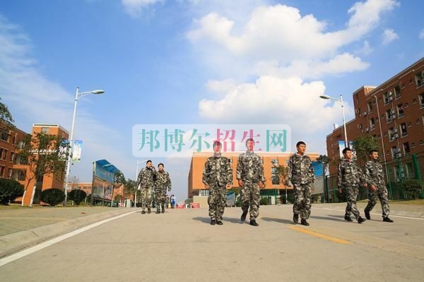 四川成都五月花學(xué)校2017年招生簡章，我要最新的！