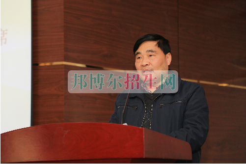成都航空職業(yè)技術(shù)學(xué)院第三屆第一次教職工代表、工會(huì)會(huì)員代表大會(huì)勝利召開(kāi)
