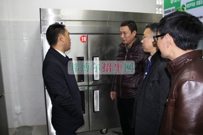 四川省簡陽市高級(jí)職業(yè)中學(xué)2017衛(wèi)生防疫暨食品安全檢查
