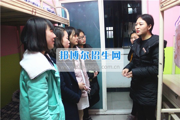 成都希望幼師學校是責任？更是一種愛！