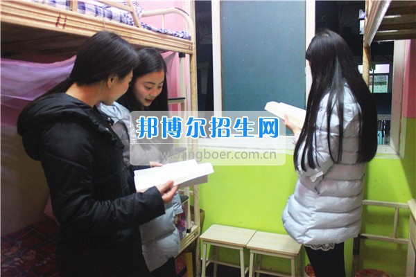 成都希望幼師學校是責任？更是一種愛！