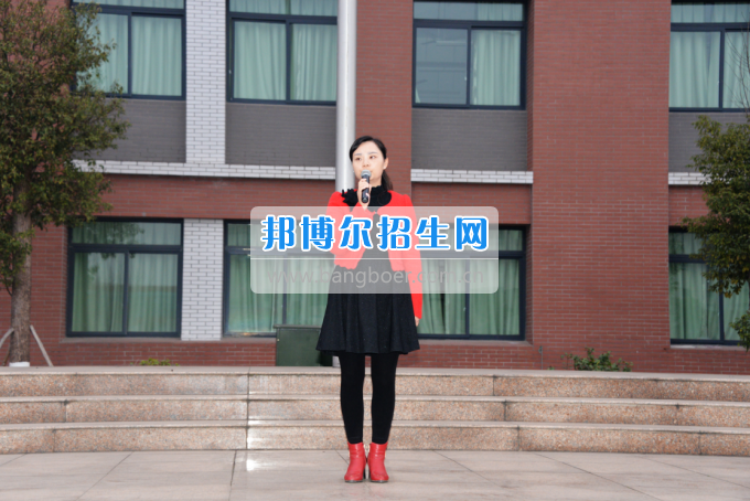 川南幼兒師范高等?？茖W校舉行新學期 “開學第一課”活動