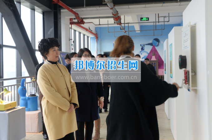 市委常委、宣傳部長(zhǎng)潘梅到川南幼兒師范高等?？茖W(xué)校調(diào)研思想政治工作