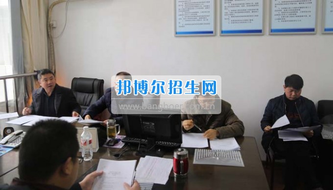 四川省古藺縣職業(yè)高級中學校集智匯力，全力推進依法治校