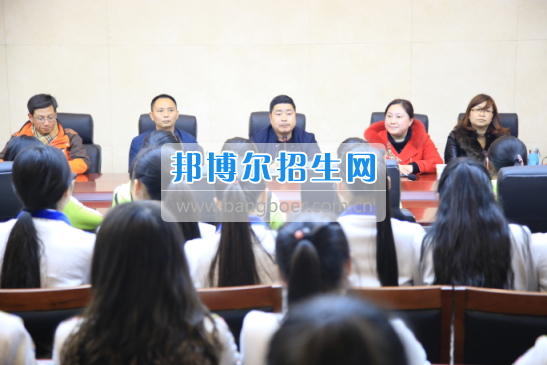 川北幼兒師范高等?？茖W(xué)校學(xué)前教育系赴南江小河職中調(diào)研