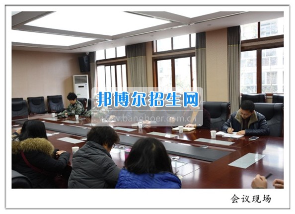 四川礦產(chǎn)機電技師學(xué)院到四川化工高級技工學(xué)?？疾鞂W(xué)生管理工作