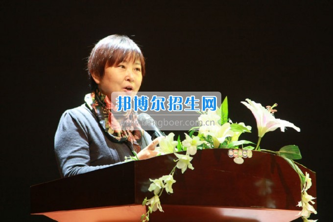 貴陽(yáng)幼兒師范學(xué)校校本培訓(xùn)拉開(kāi)新學(xué)期序幕，2017擼起袖子加油干！