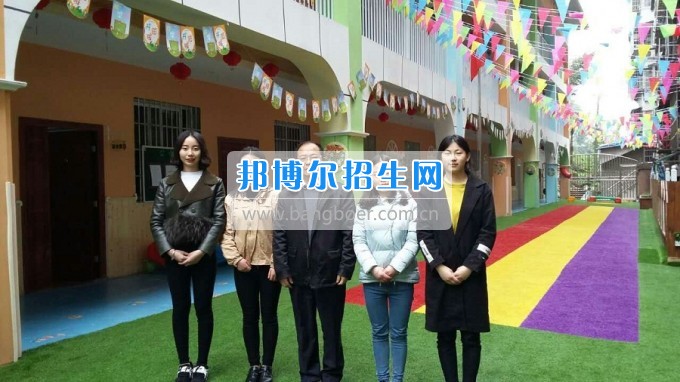 南充師范學(xué)校蔡禮儒校長(zhǎng)赴高坪、嘉陵參加實(shí)習(xí)就業(yè)基地掛牌并看望實(shí)習(xí)生