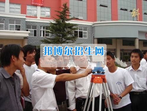 成都哪所建筑裝飾工程技術(shù)學校好