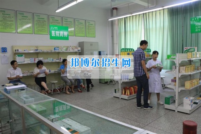 四川衛(wèi)生康復(fù)職業(yè)學(xué)院校企合辦營銷技能大賽，共促學(xué)生營銷技能提升