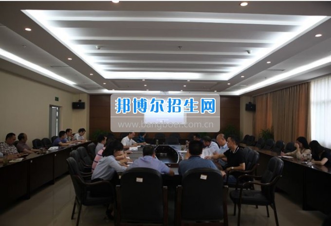 重慶市旅游學(xué)校隆重召開重慶市教育綜合改革試點(diǎn)項目工作會