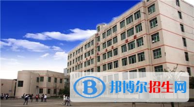 達(dá)州經(jīng)濟(jì)貿(mào)易學(xué)校有哪些專業(yè)